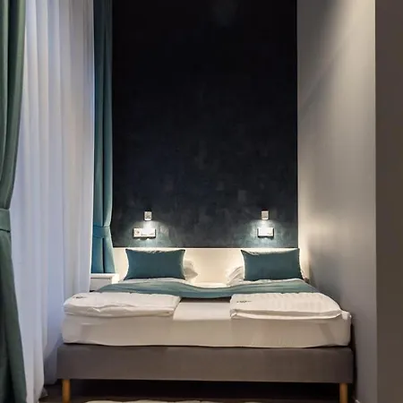 Bpr Downtown Gemstone * Budapest