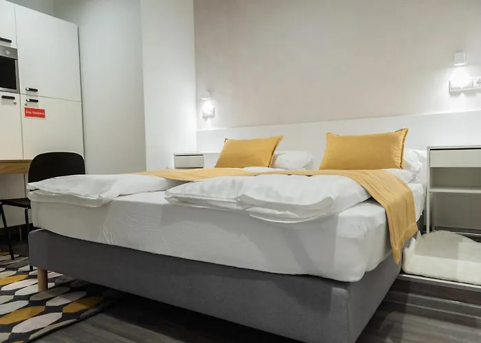 Bpr Downtown Gemstone Apartman