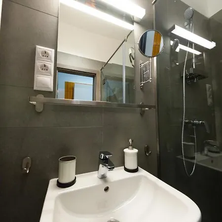 Bpr Downtown Gemstone *